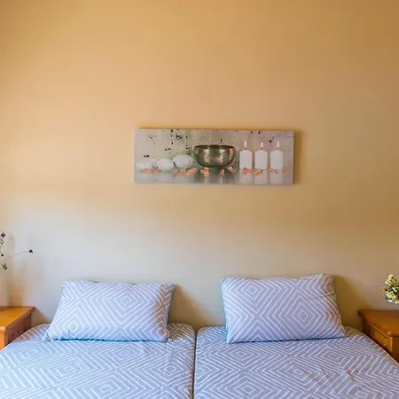 Villa Aries