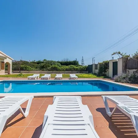 Aries Villa Sant Lluís